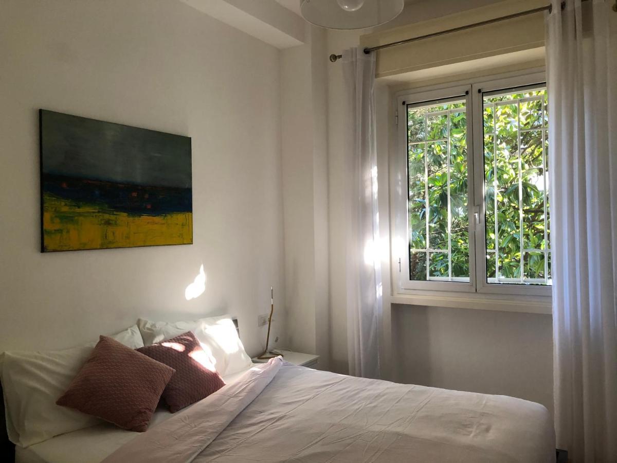 Lovely 2 Room Apartment With Small Garden Milánó Kültér fotó