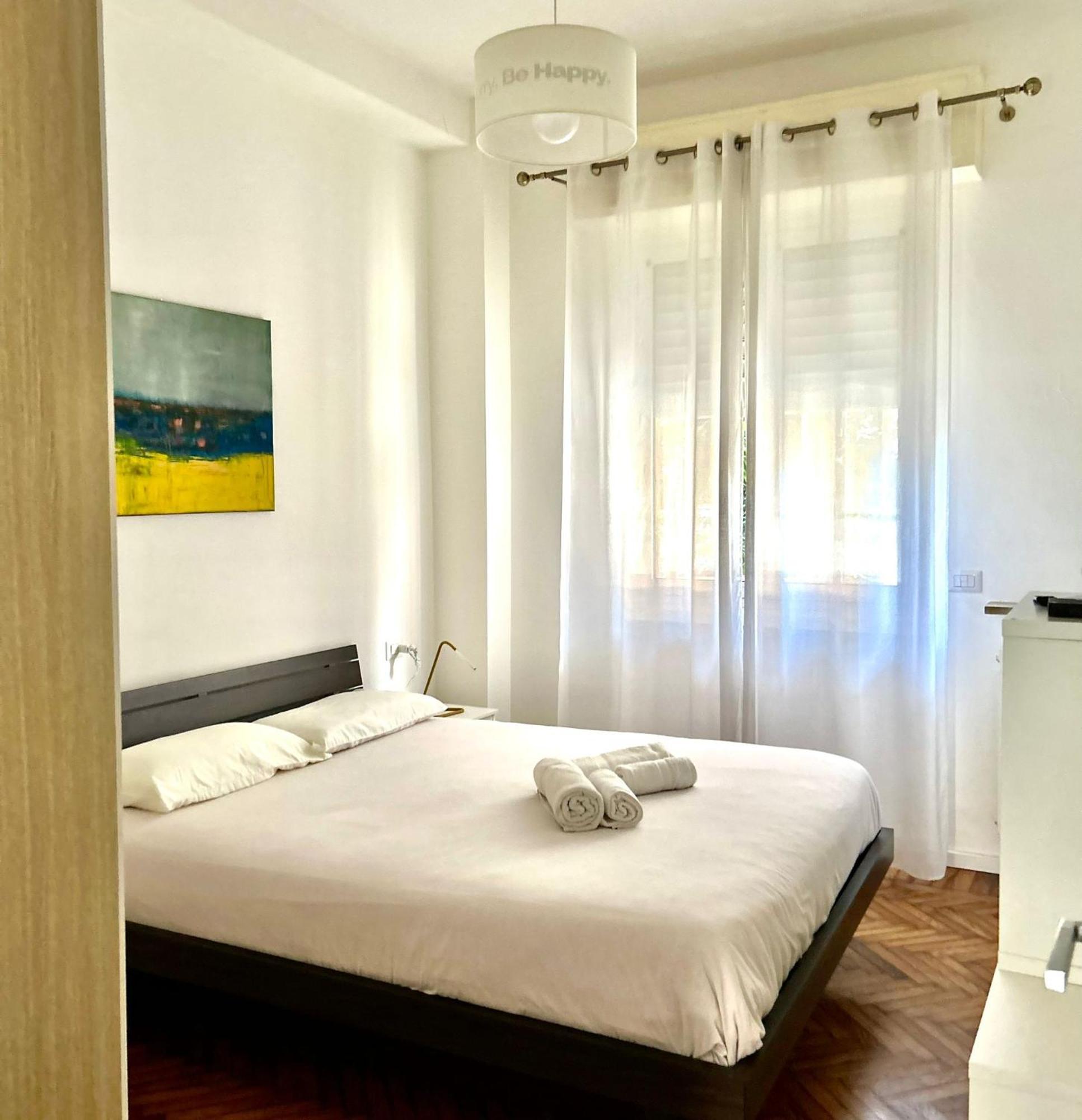 Lovely 2 Room Apartment With Small Garden Milánó Kültér fotó