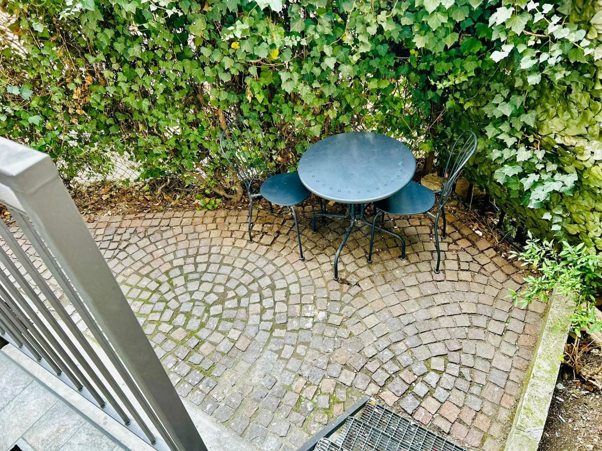 Lovely 2 Room Apartment With Small Garden Milánó Kültér fotó