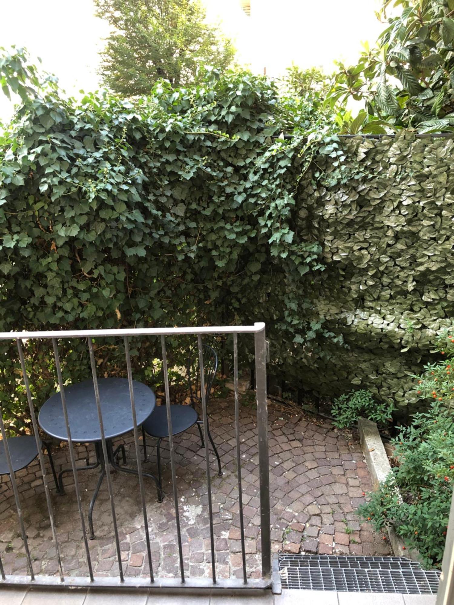 Lovely 2 Room Apartment With Small Garden Milánó Kültér fotó